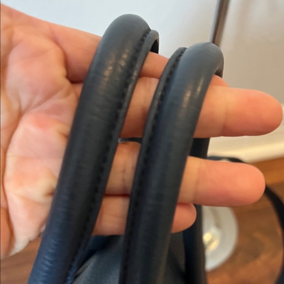 3101 Prada Blue Leather Women's Bag - Picture 3 of 12